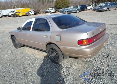 1994 Toyota Camry Le from USA, damaged, VIN JT2SK12E3R0201284